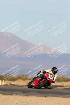 media/Feb-08-2025-CVMA (Sat) [[fcc6d2831a]]/Race 11-Amateur Supersport Open/